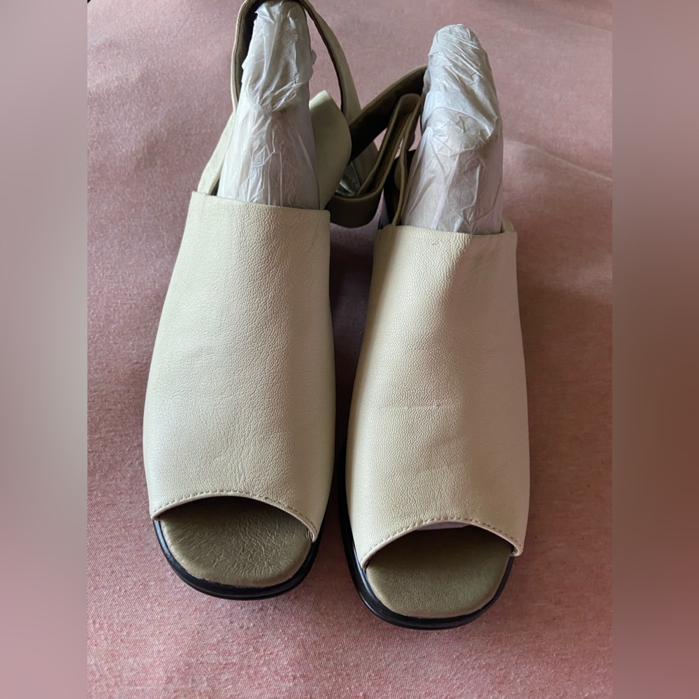 Fly London brand new sandals in sz 11/41.